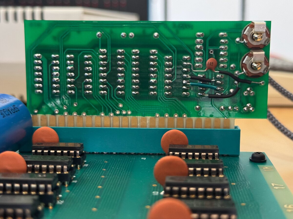 The ACI installed in the Apple-1, from the other side