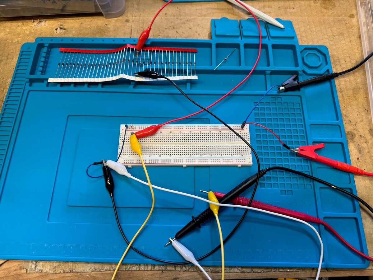 Zener diode test setup